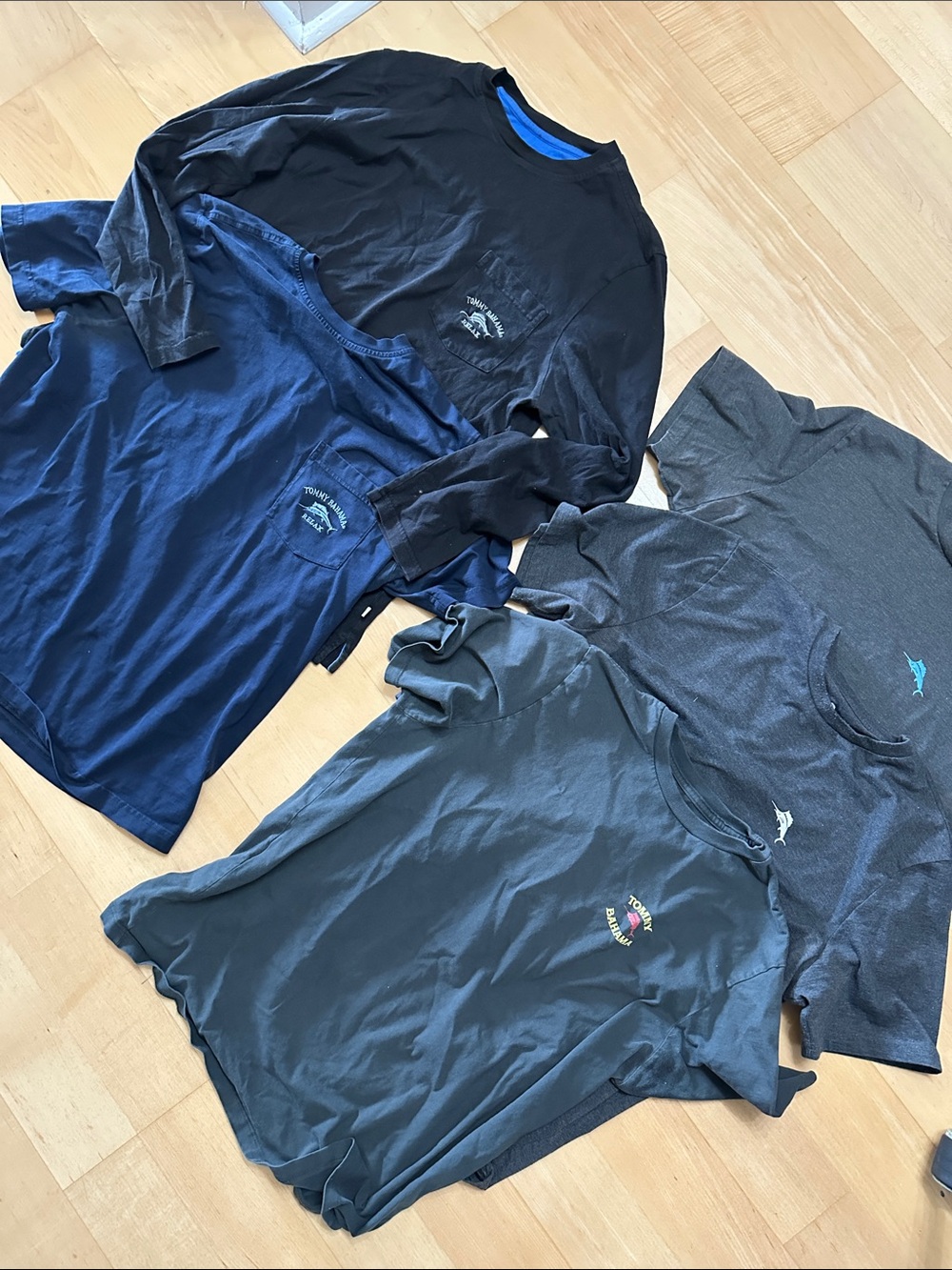 5 Tommy Bahama Men's Navy and Charcoal T-Shirt & Long sleeve | Bundled Lot